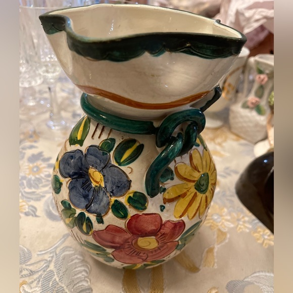 Vintage Post-WWII Italian Pottery Floral Vase - Picture 6 of 8